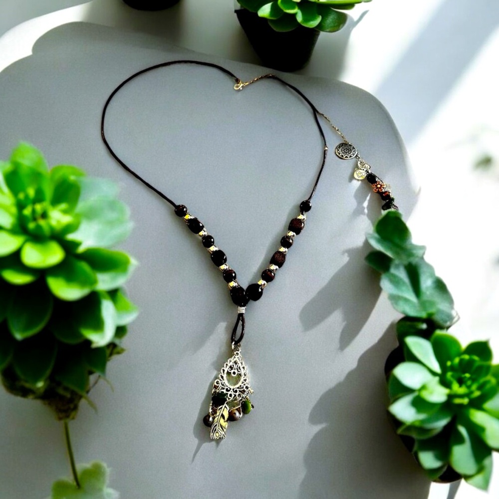Very pretty necklace
